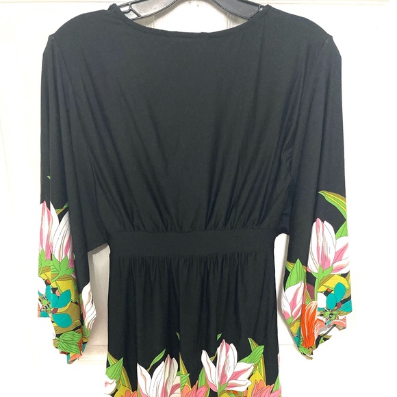 Trina Turk Tunic Cover Up - Picture 2 of 6